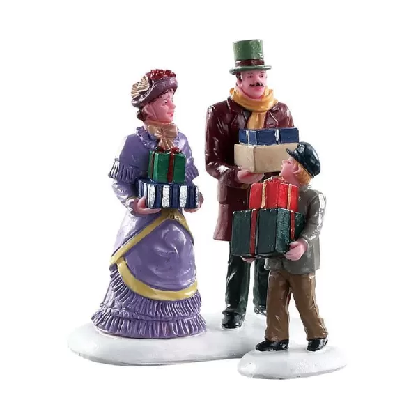 Walking Family Set Of 2 82605 Figurines^Lemax Hot